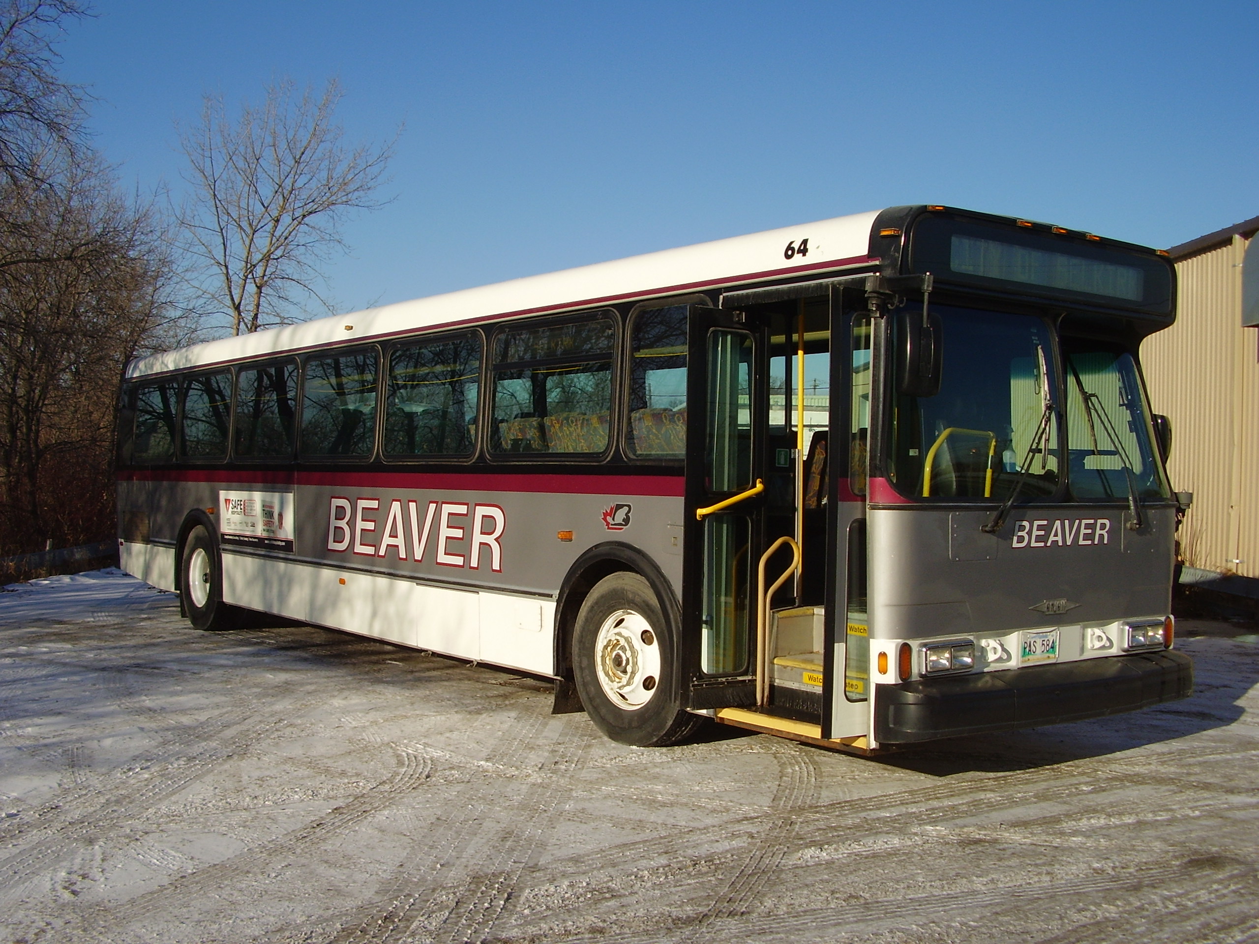 47-passenger-transit-style-buses-beaver-bus-lines